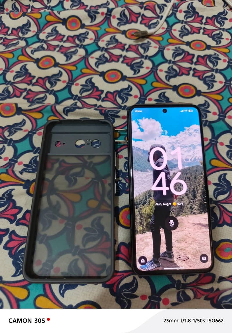 Google Pixel 8 6
