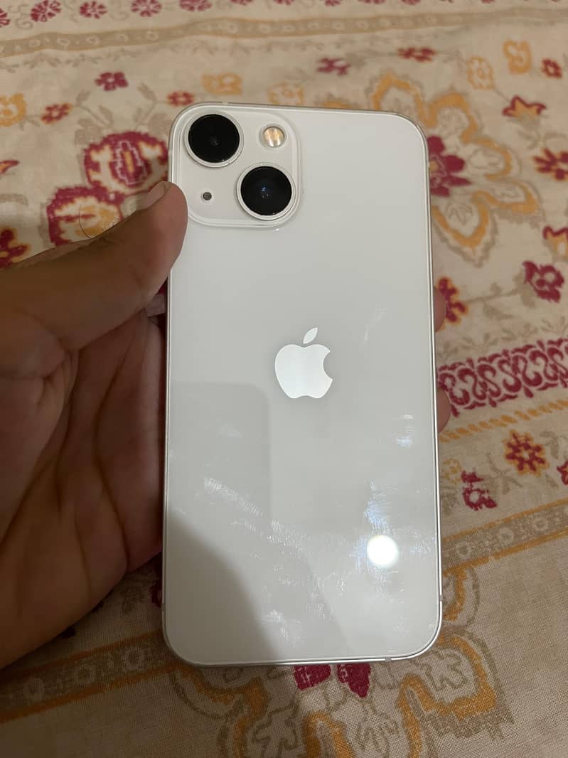 Apple iPhone 13 mini 12