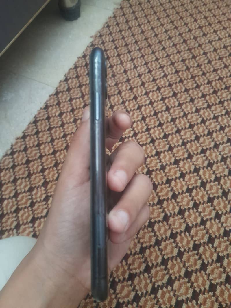 Apple iPhone 11 2