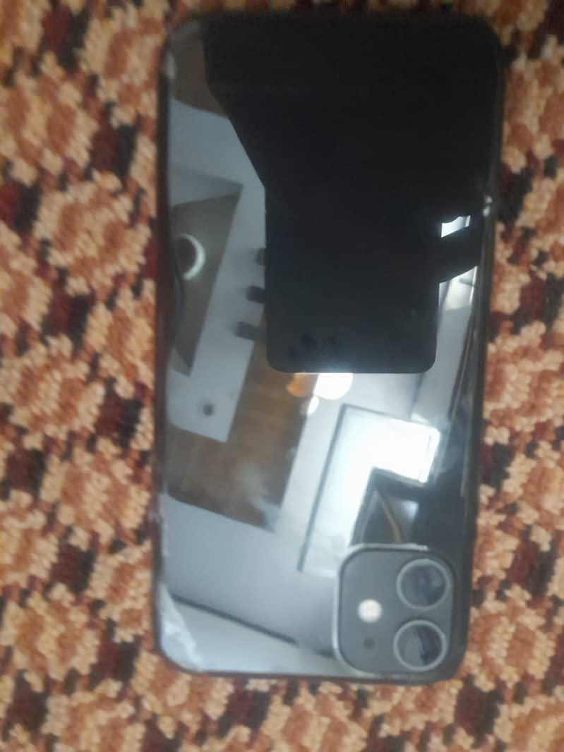 Apple iPhone 11 3