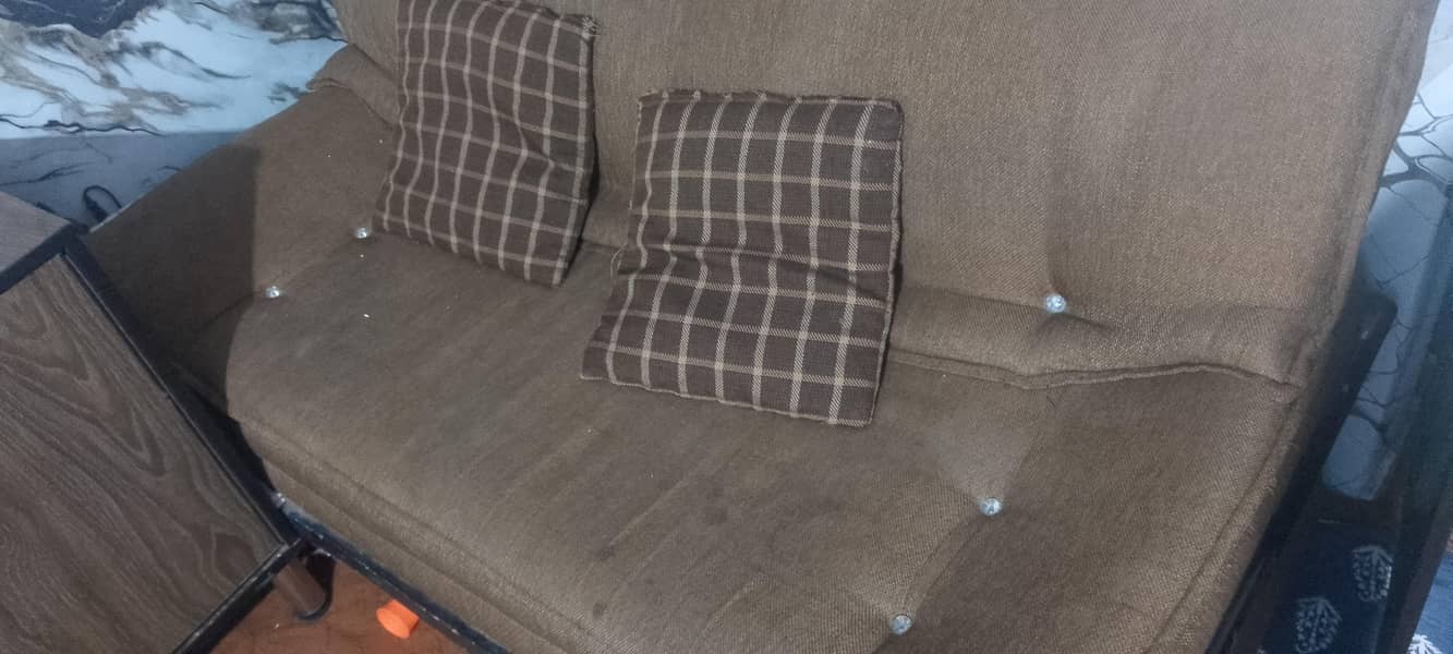 sofa sath 2