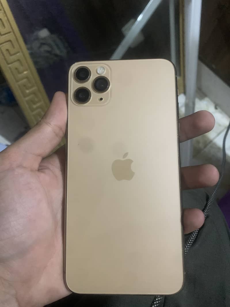 Apple iPhone 11 Pro Max 3