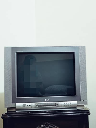 TV, LG tv, LG Flatron, Used tv, high speakers tv
