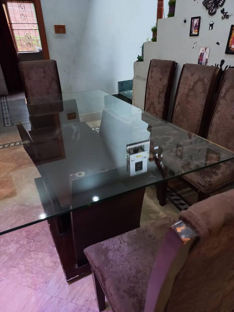 Dinning Table 4