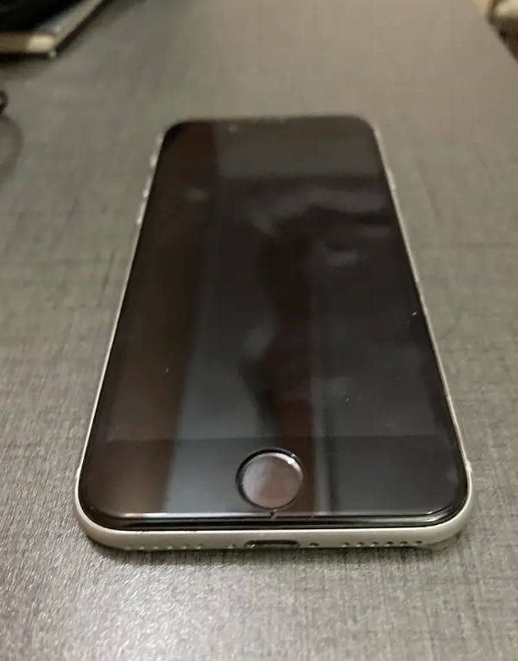 Apple iPhone SE 1
