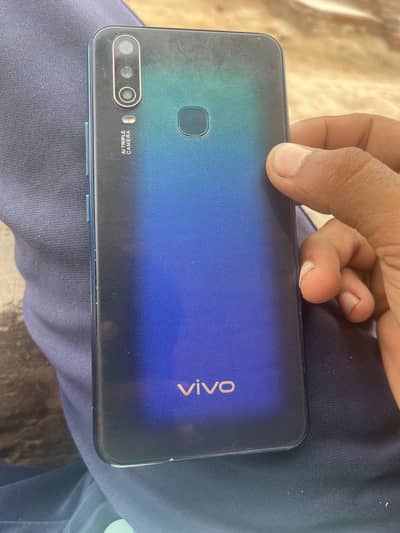 Vivo Y17