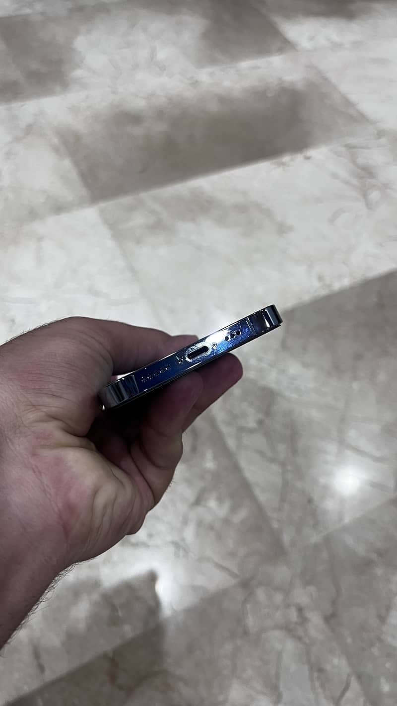 Iphone 13 pro 4