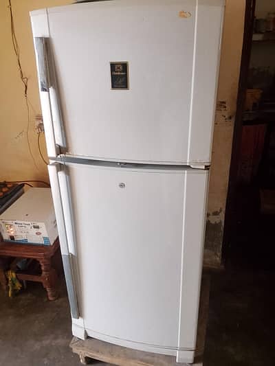 Dawlance full size fridge nwer repaird Haier Pel Orient Refrigeratogr