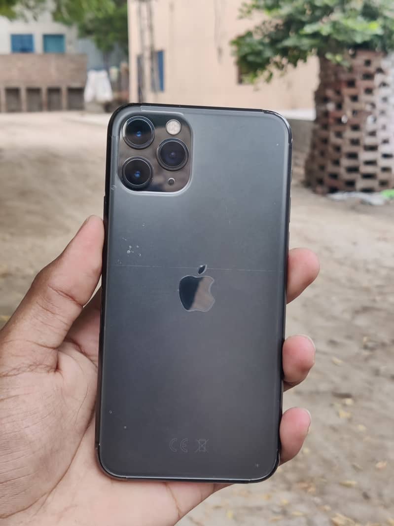 Apple iPhone 11 Pro 0