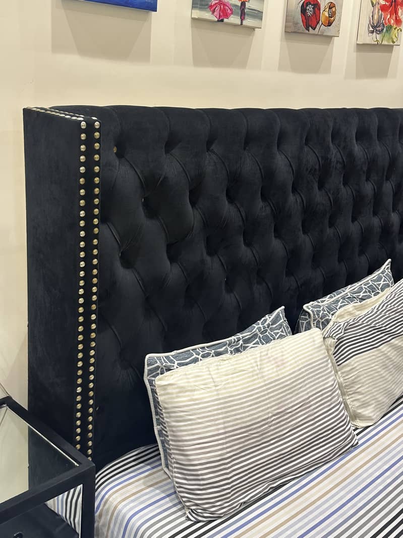 Modern bed set 2