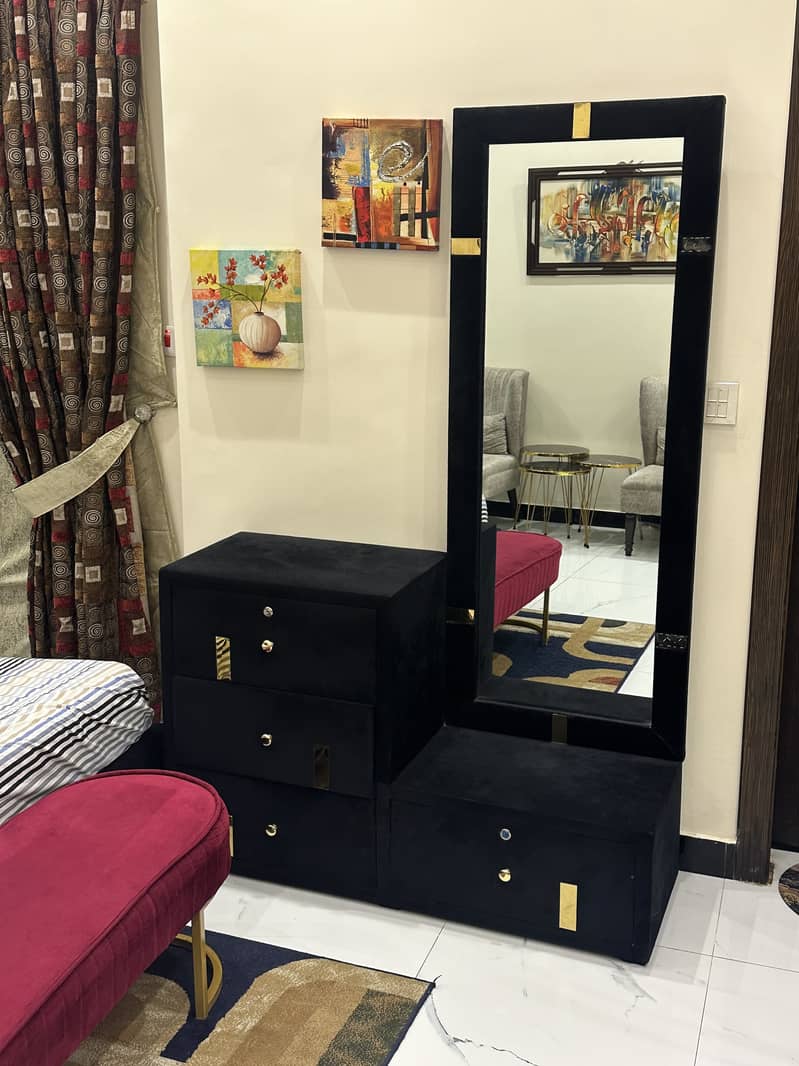Modern bed set 7