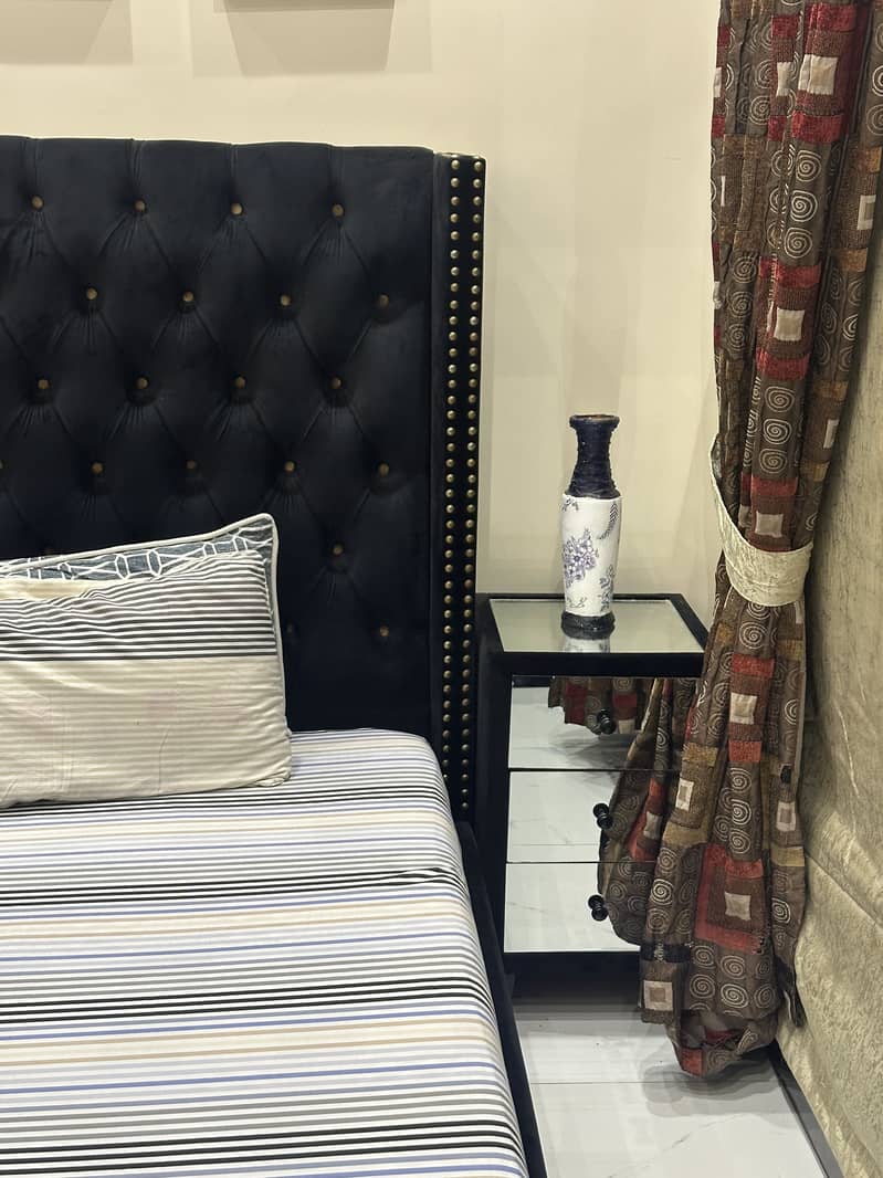 Modern bed set 11