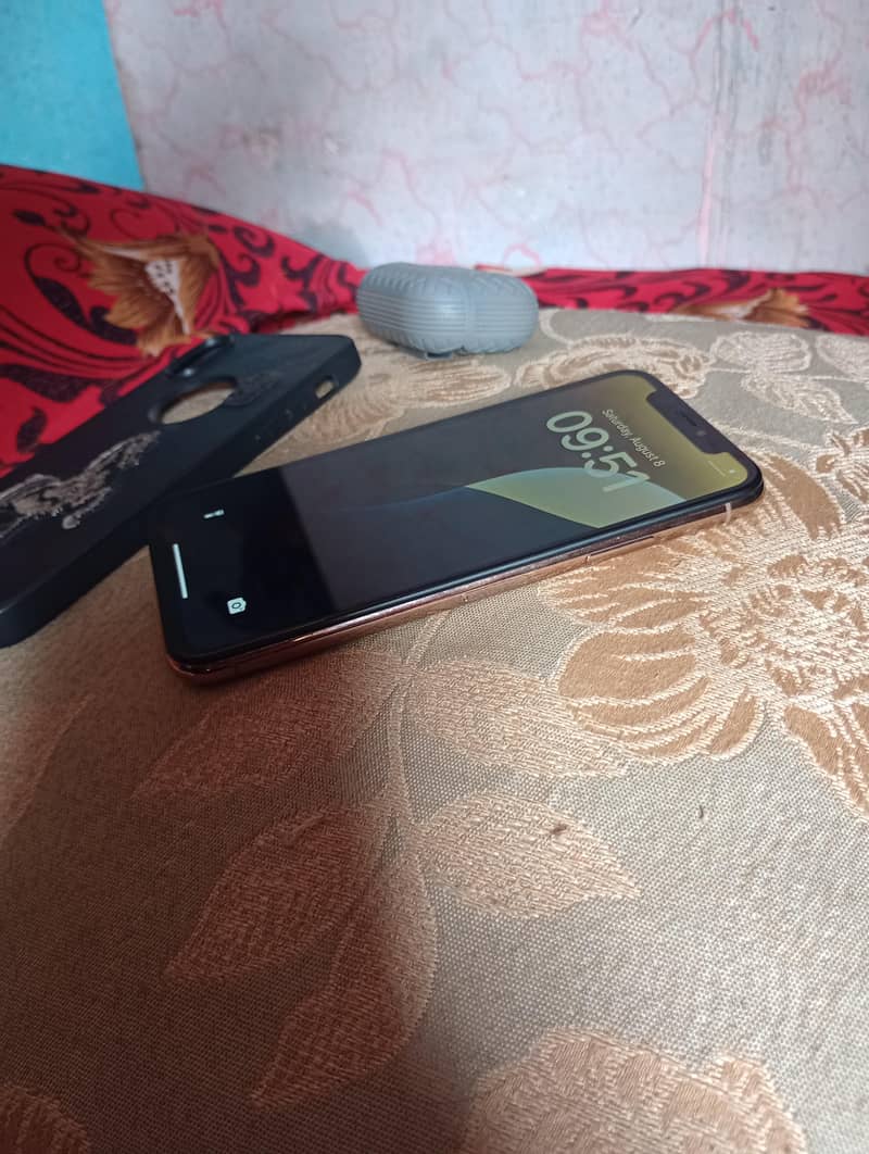 Apple iPhone XS 2