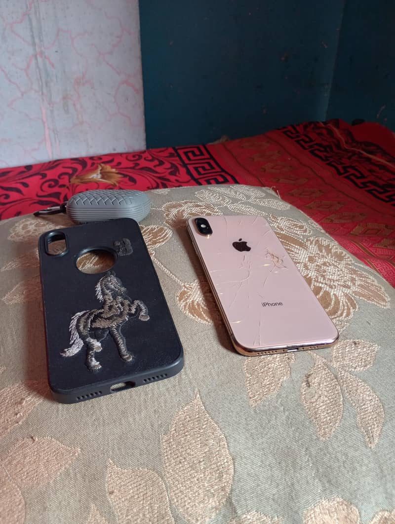 Apple iPhone XS 6