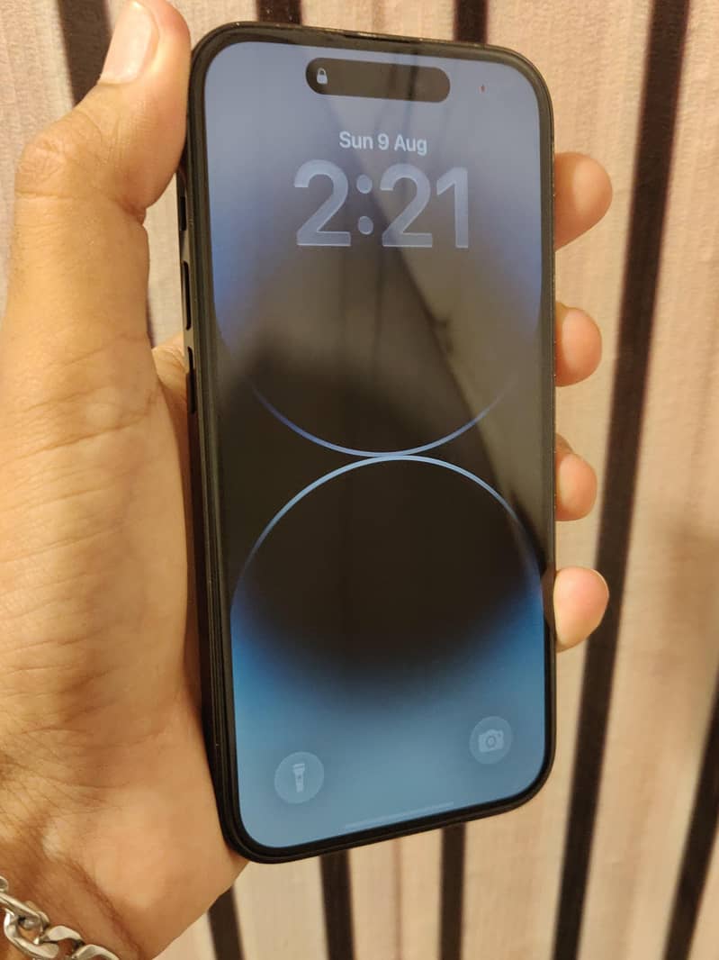 Apple iPhone 14 Pro 1