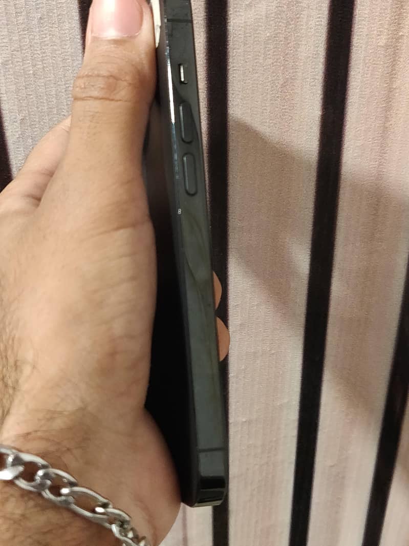 Apple iPhone 14 Pro 3