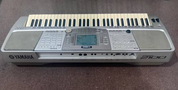  Yamaha PSR-2100 Keyboard For Sale