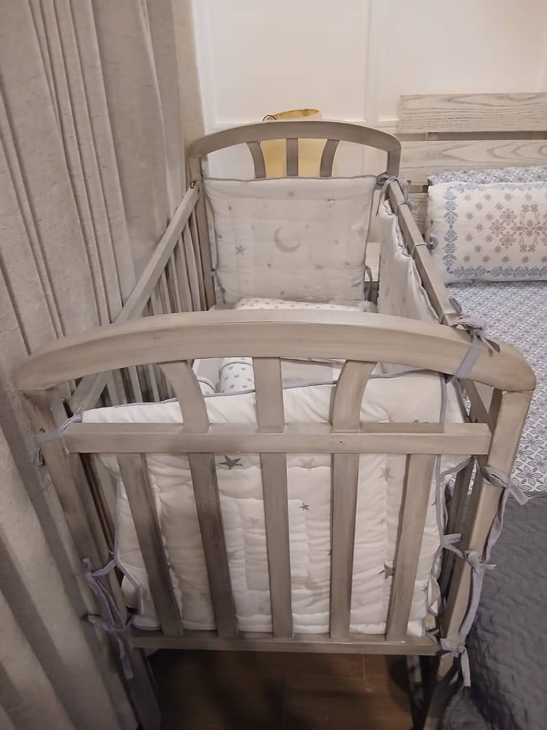Baby Cot 0