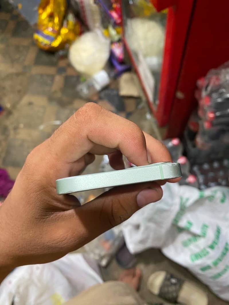 Apple iPhone 12 mini 0