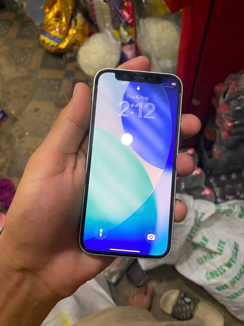 Apple iPhone 12 mini 6