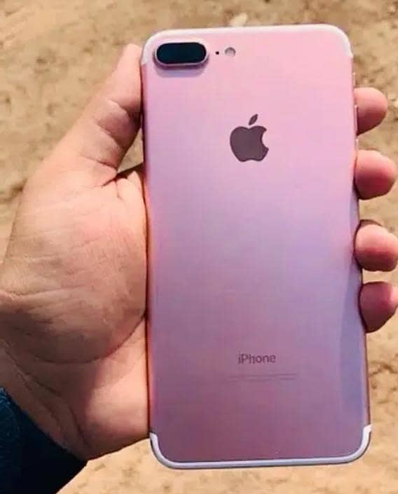 Apple iPhone 7 Plus 1