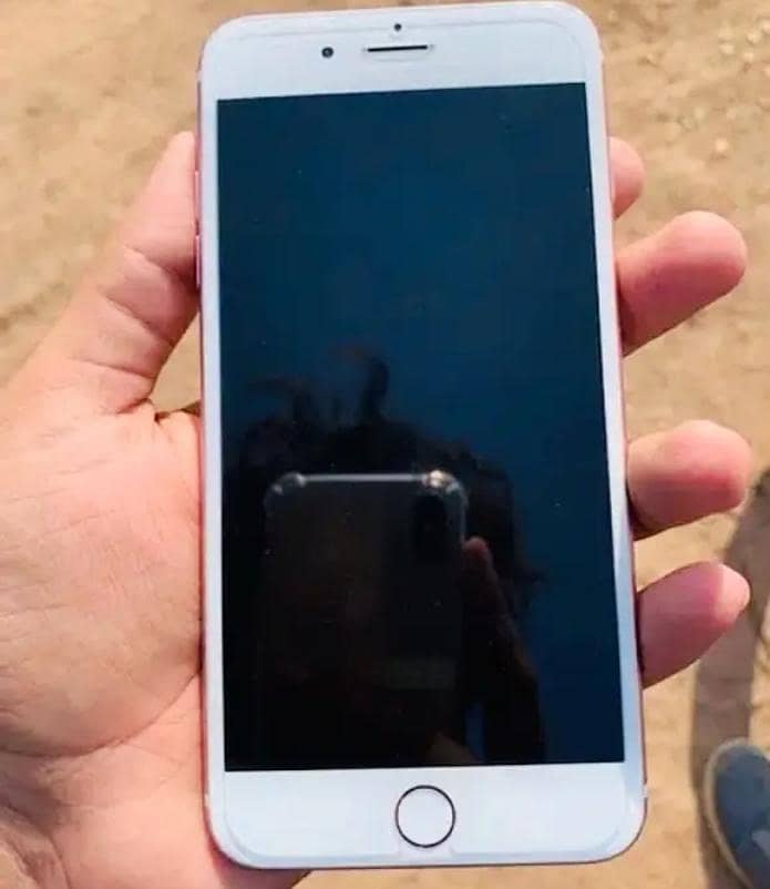 Apple iPhone 7 Plus 2
