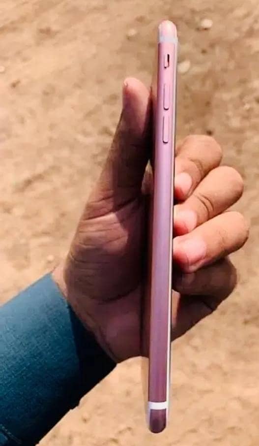 Apple iPhone 7 Plus 3