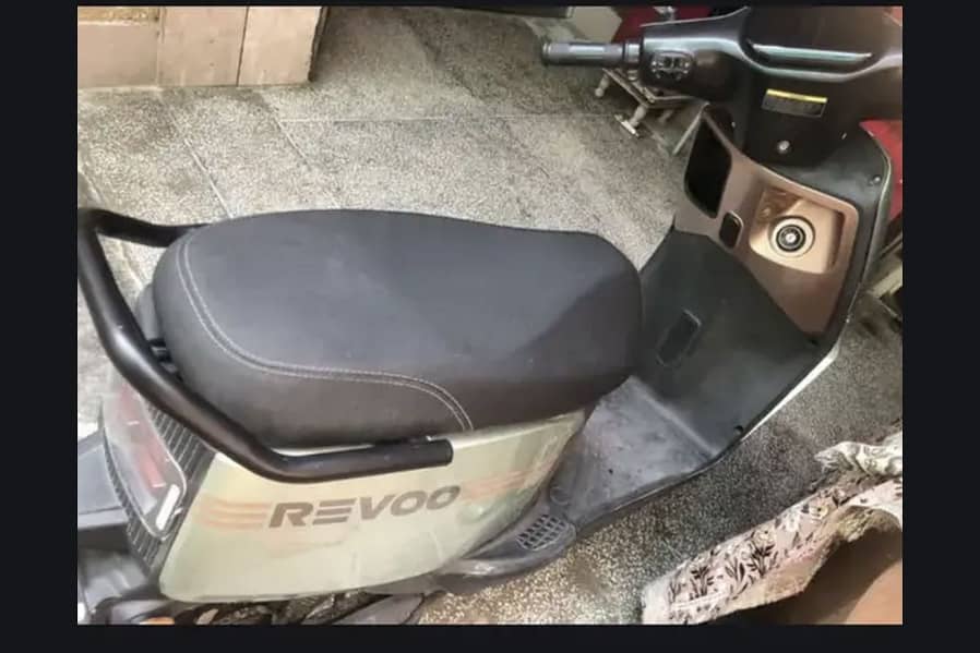 Revoo A11 3