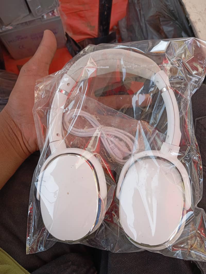 headphone 2