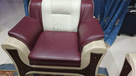 7 seater sofa set with centre table