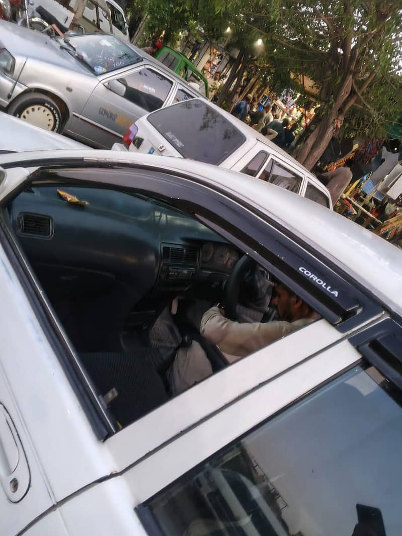 xe Corolla 1997 model 2