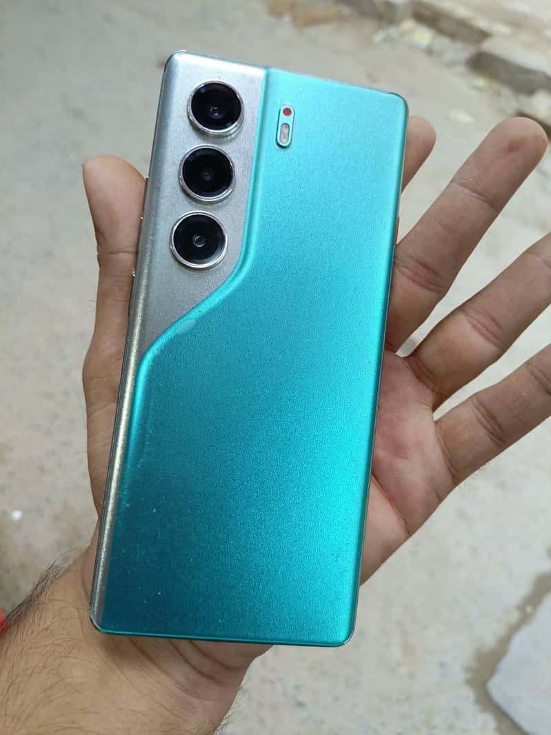 tecno camon 40 pro 8/256 0