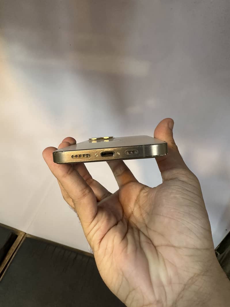 Apple iPhone 12pro 2