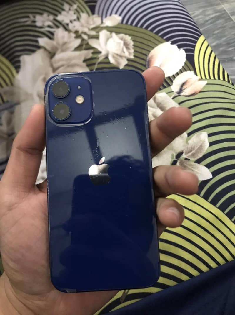 Apple iPhone 12 mini 2