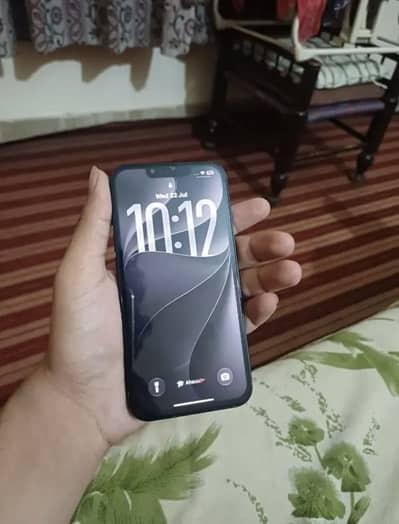 Apple iPhone 13