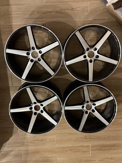 Vossen 18 inch star rim