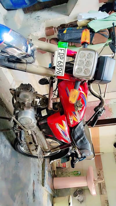 Yamaha Dhoom YD-70 2014