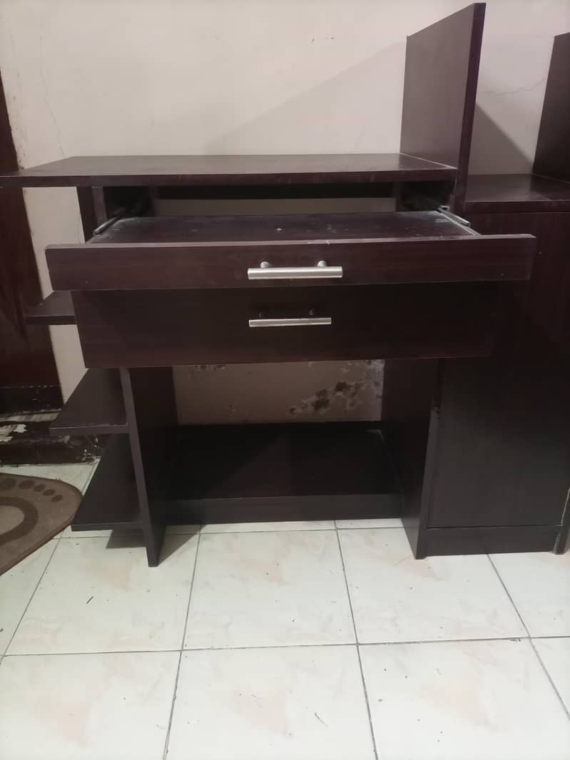 wooden computer table 0