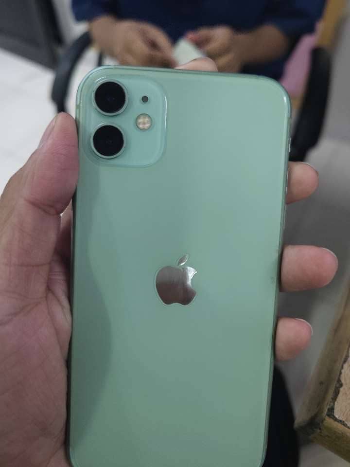 Apple iPhone 11 6
