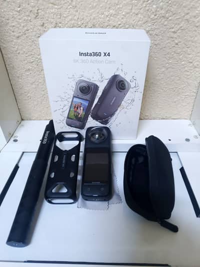 Insta 360×4