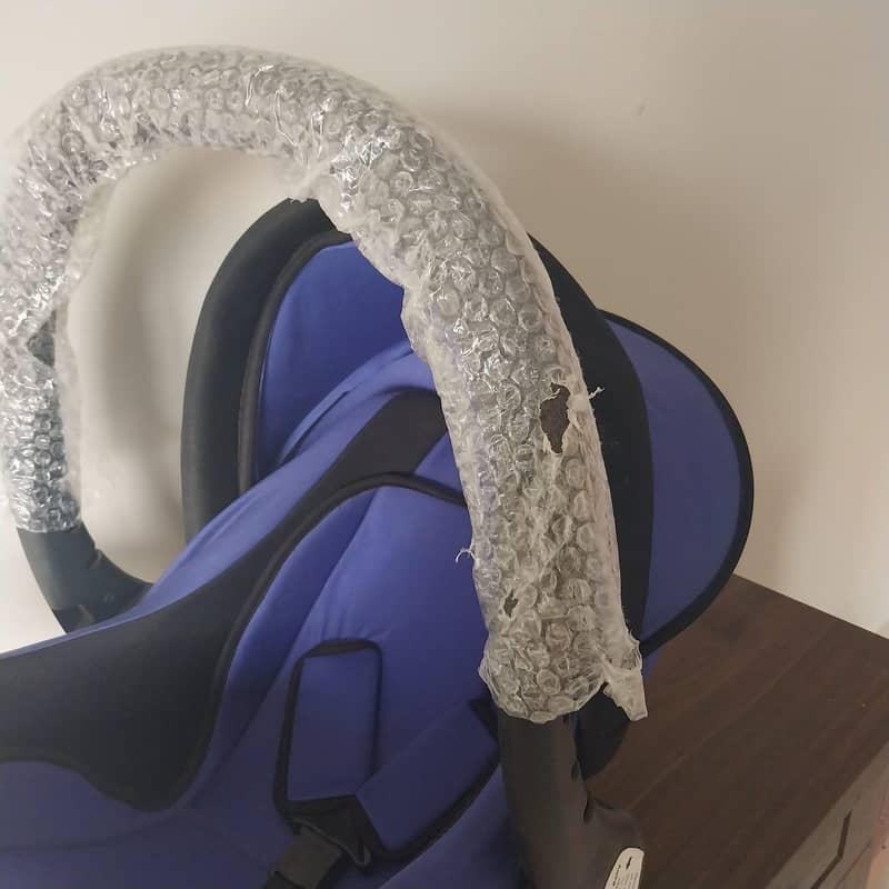 carry cot 1