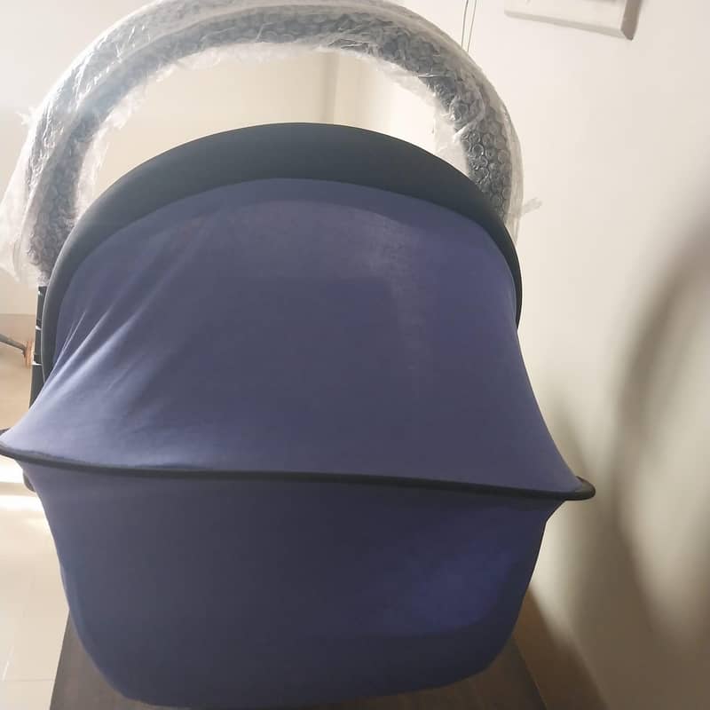 carry cot 3