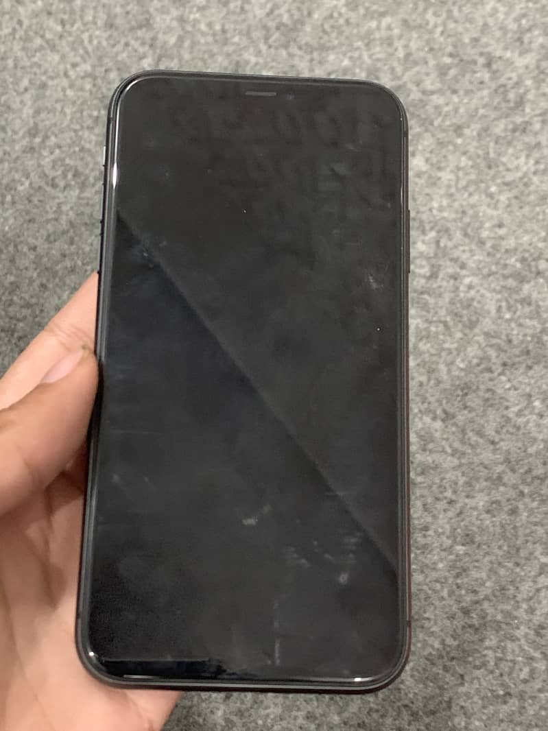 Apple iPhone 11 4