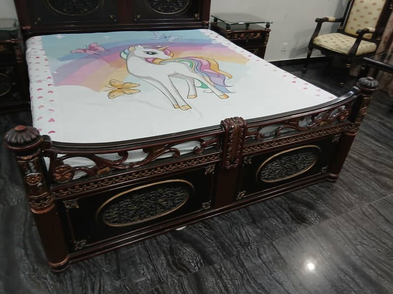 Bed side tables & dressing table 1