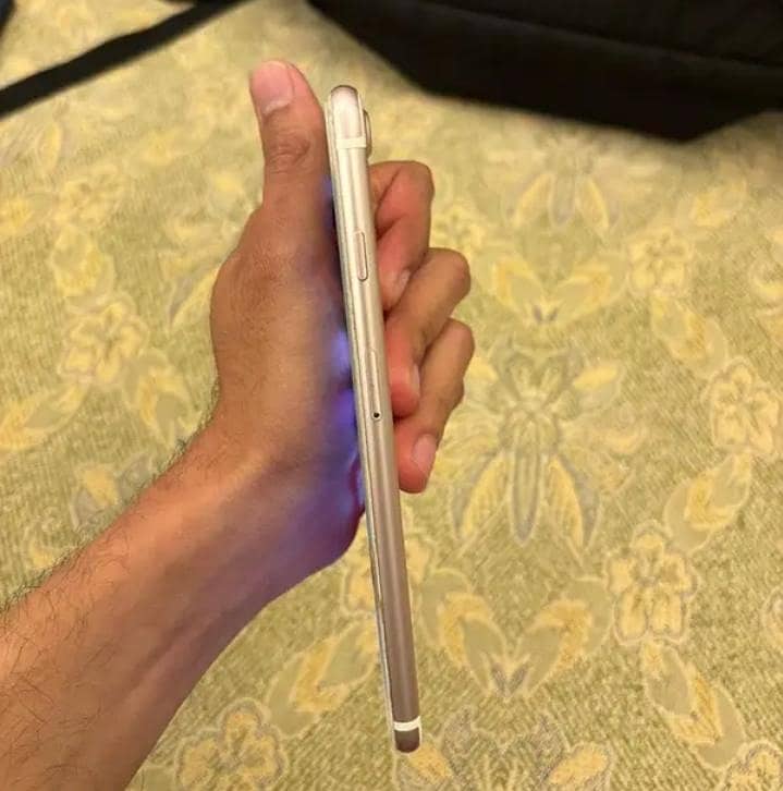 Apple iPhone 7 Plus 2