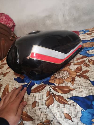 Down model fuel tank