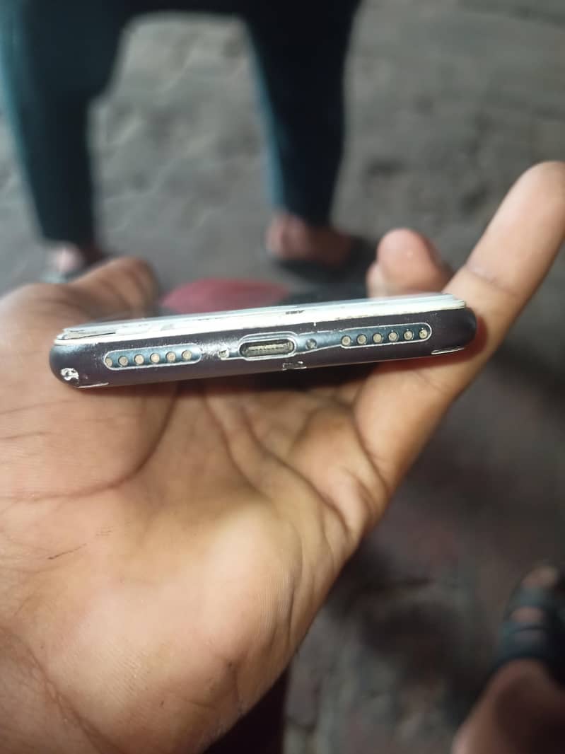 Apple iPhone SE 0