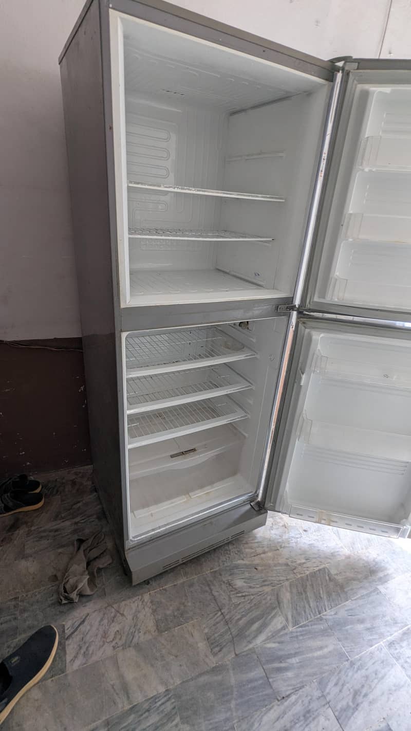 Refigerator 1
