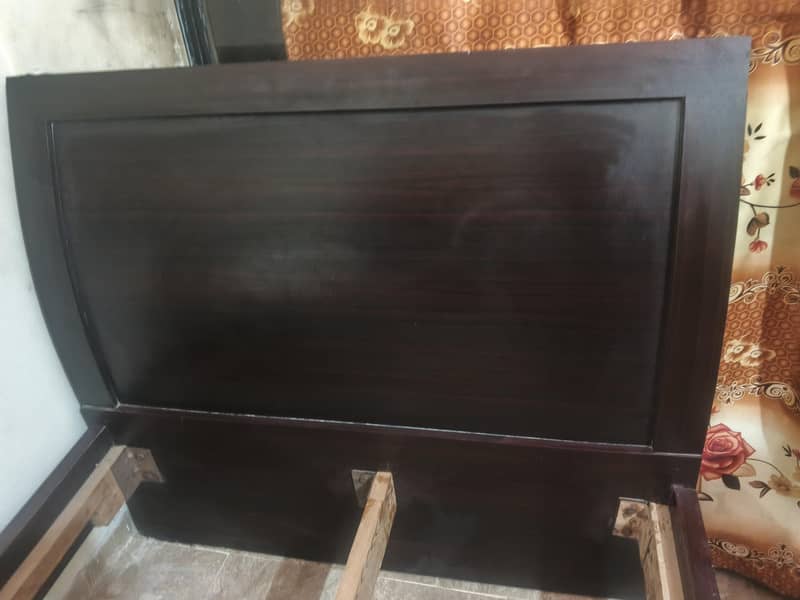 Singal Bed With Mettres 5