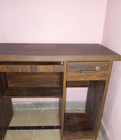 computer table